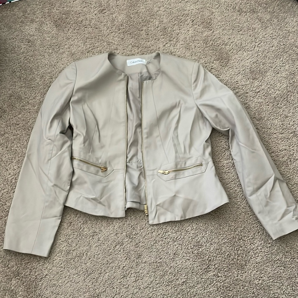 Women’s Calvin Klein Cropped Blazer- 8 petite